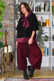 Oxford Stretch Herringbone Box Pleat Pant Burgundy